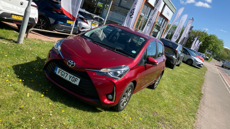 Toyota Yaris 1.5 VVT-i Icon Tech 5dr Petrol Hatchback